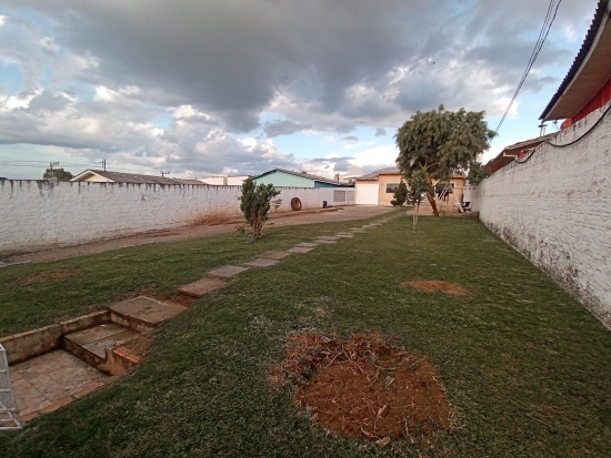 Casa com seu amplo terreno, Bairro Frei Rogério, Lages SC.