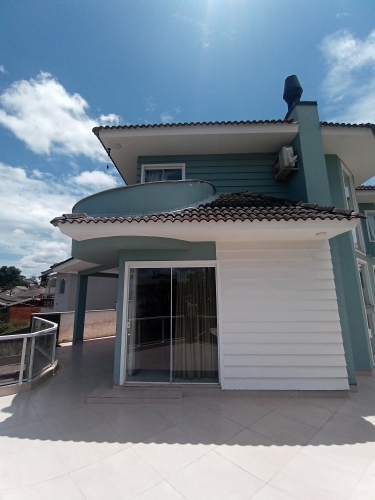 Casa com piscina, Bairro Guadalupe, Lages SC.