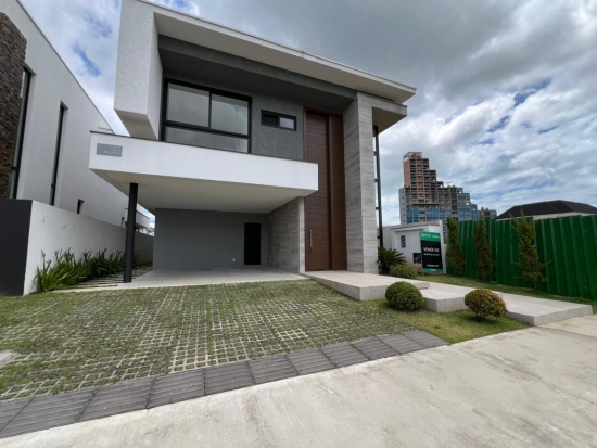Casa de Alto Padr&atilde;o no VivaPark, Balne&aacute;rio Perequ&ecirc;, Porto Belo SC.