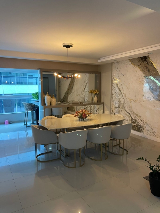 Residencial Mar de Beaufort, em 96X... Meia Praia, Itapema SC.