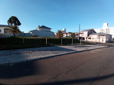 Terreno de esquina, Bairro Sagrado Coração de Jesus, Lages SC.