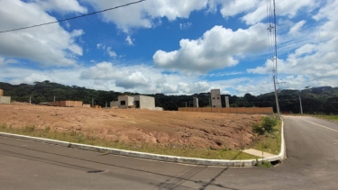 Terreno no Parque das Araucárias, Lages SC.