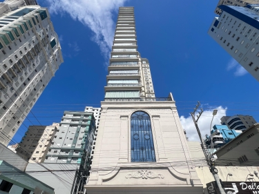 Vogue Maison, Meia Praia, Itapema SC.